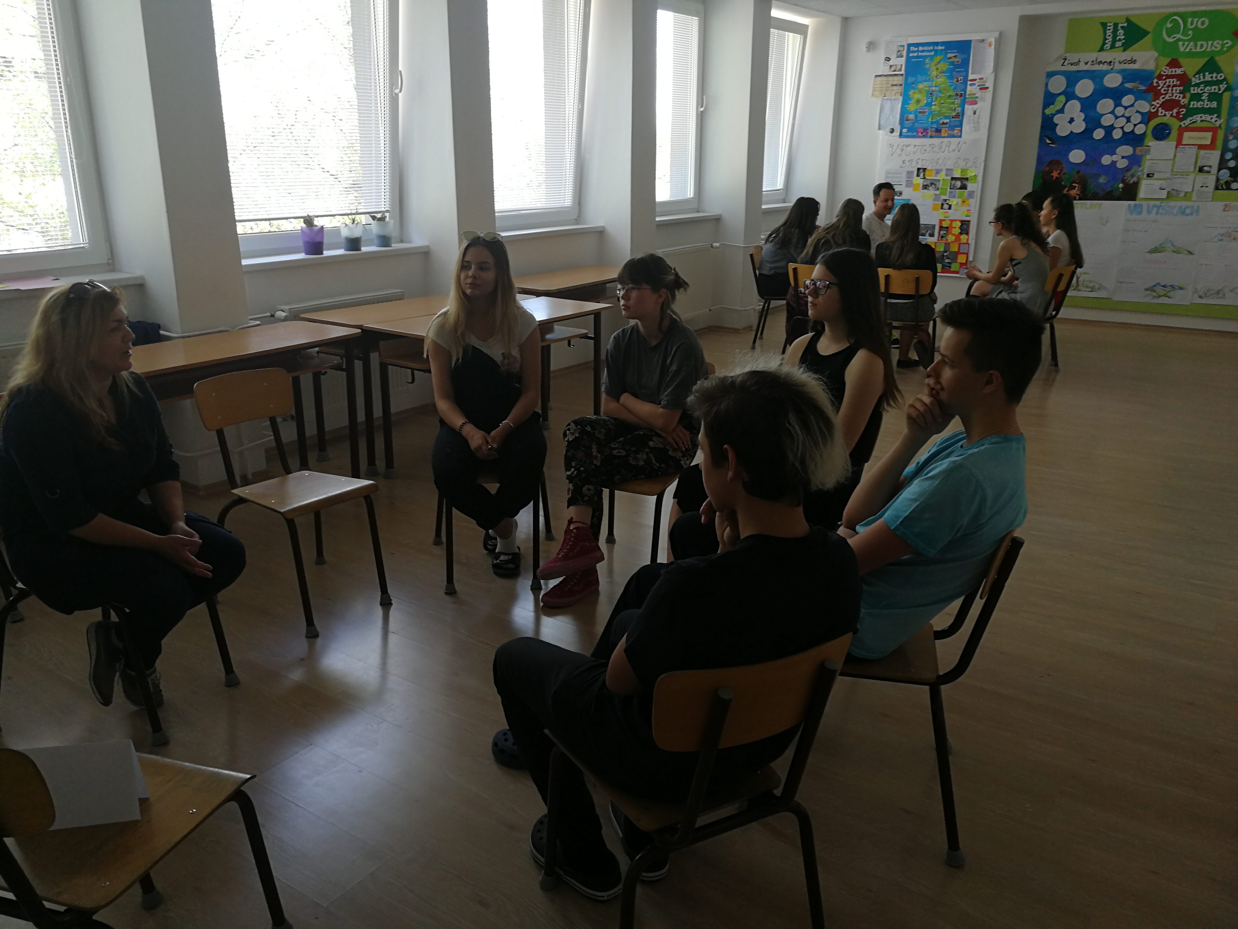 Živé knižnice projektu Start the Change! na školách po celom Slovensku Živé knižnice projektu Start the Change! na školách po celom Slovensku