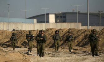 Vyzvite SR, aby zastavila obchod so zbraňami s Izraelom 